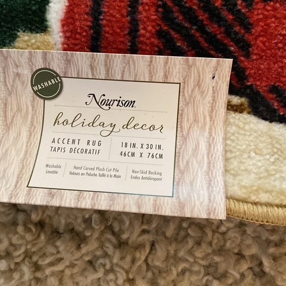 NEW Holiday Decor Accent Rug - Picture 4 of 10